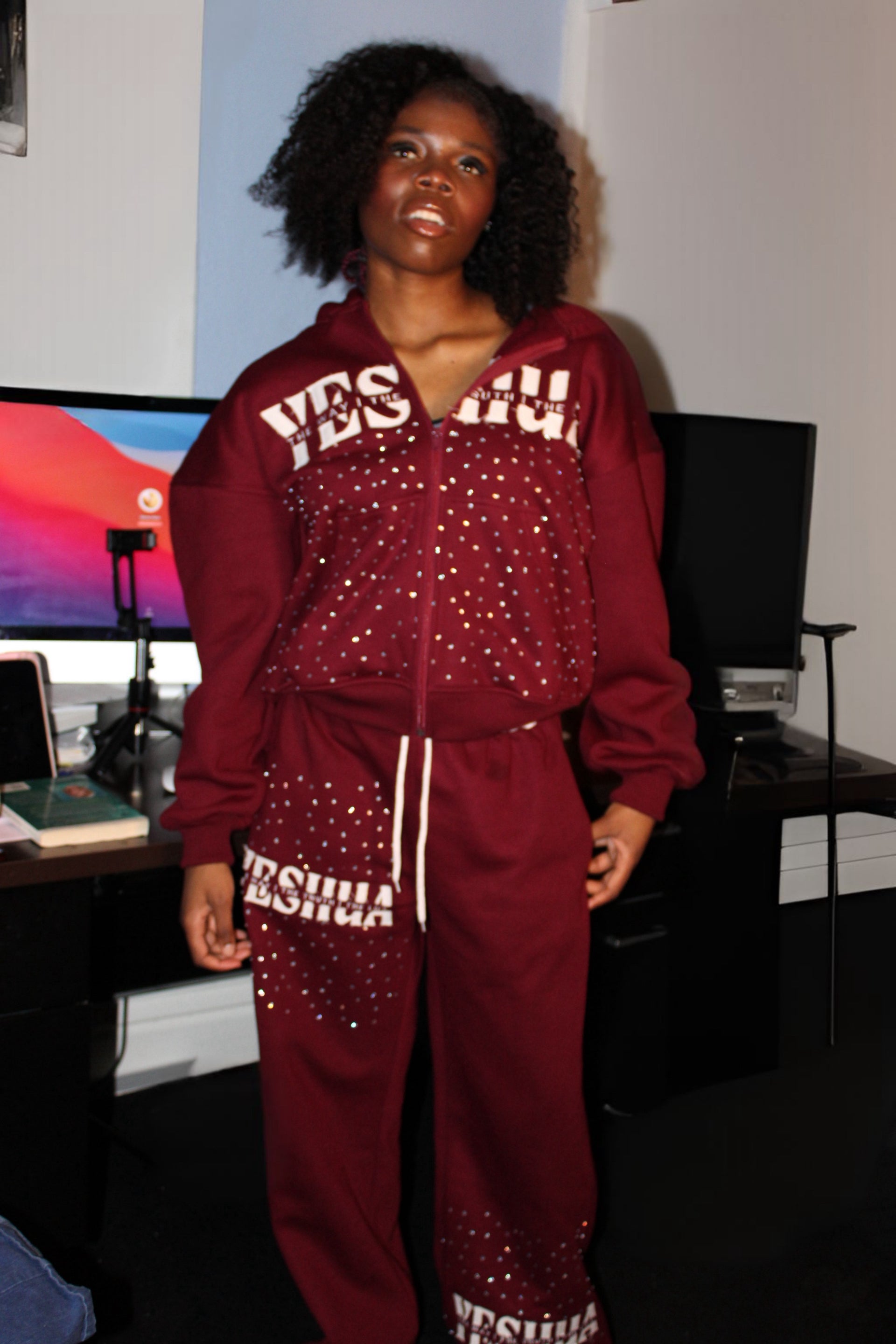 SINAE’S YESHUA SETS – WOMEN